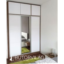   Beépített gardróbszekrény